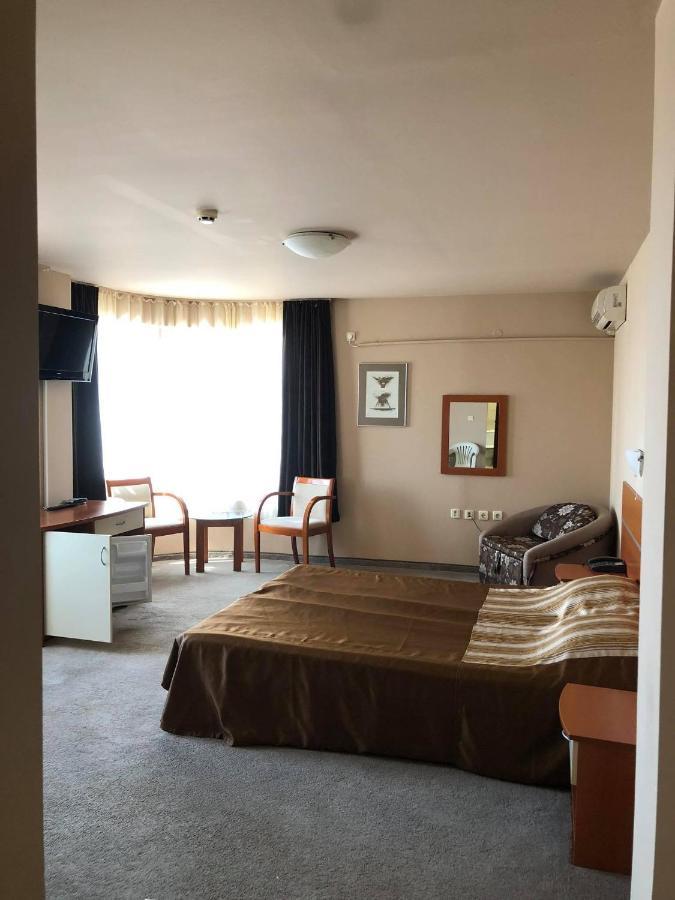 Hotel Saint George Burgas City Exterior foto