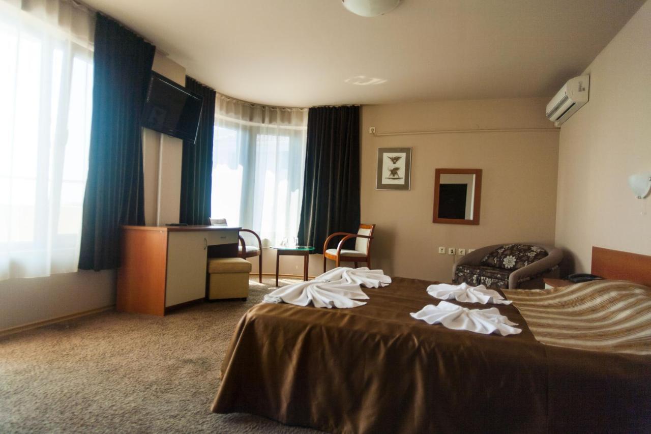 Hotel Saint George Burgas City Exterior foto